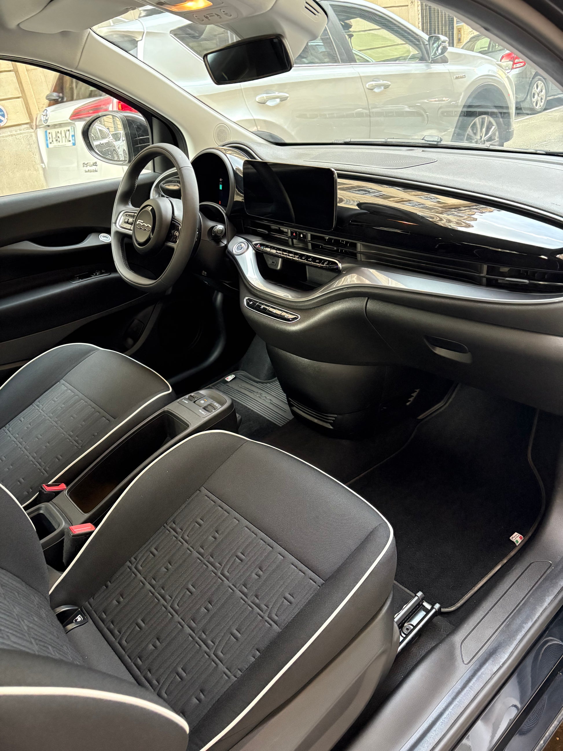 Nettoyage intérieur et extérieur de la voiture