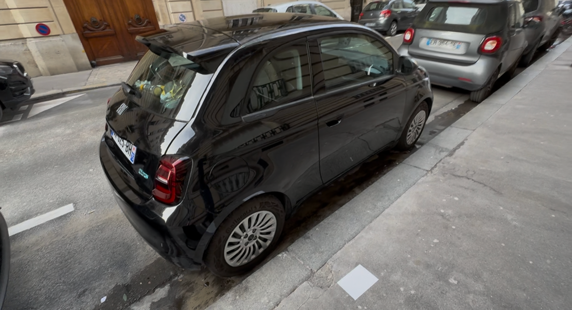 Nettoyage intérieur et extérieur de la voiture
