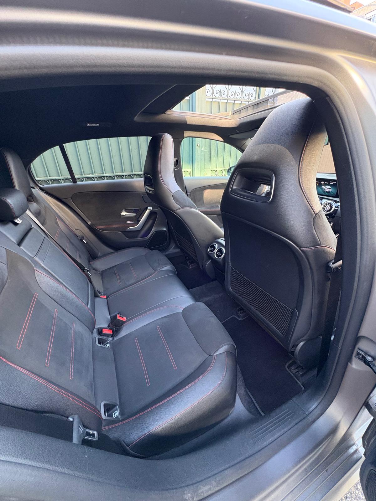 Nettoyage intérieur de la voiture