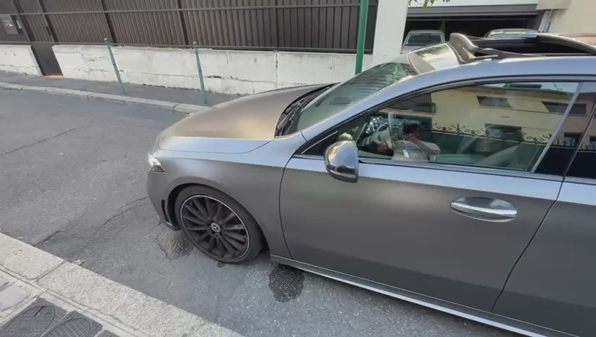 Nettoyage intérieur et extérieur de la voiture
